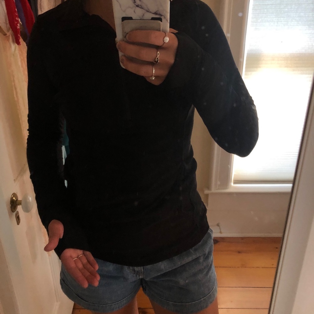 Athletic pull-over